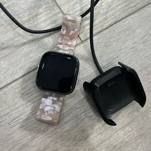 FITBIT VERSA 2 SmartWatch Grey